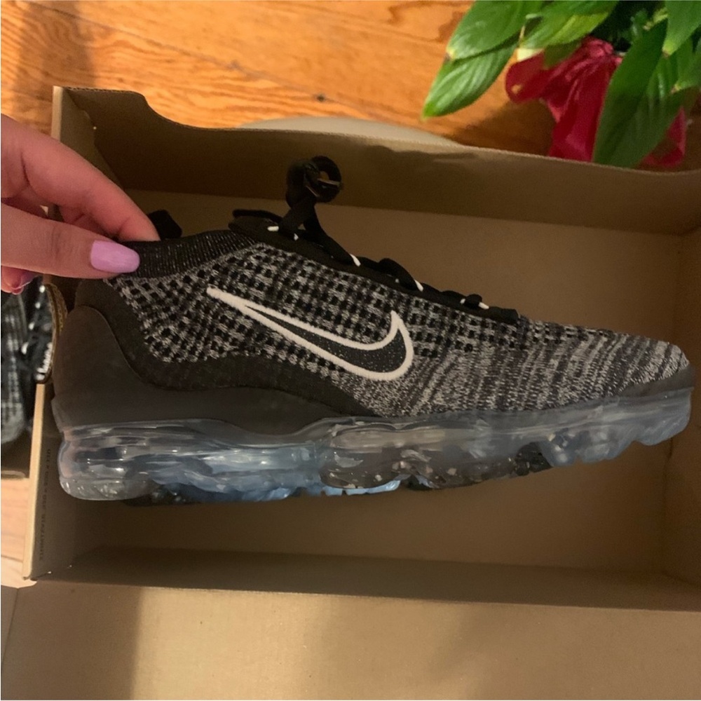 🆕 Nike VaporMax Women 7